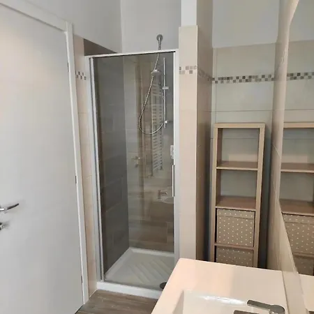 Rossetto E Cocciolato - Stanza Indipendente Con Bagno Privato A Guest house *
